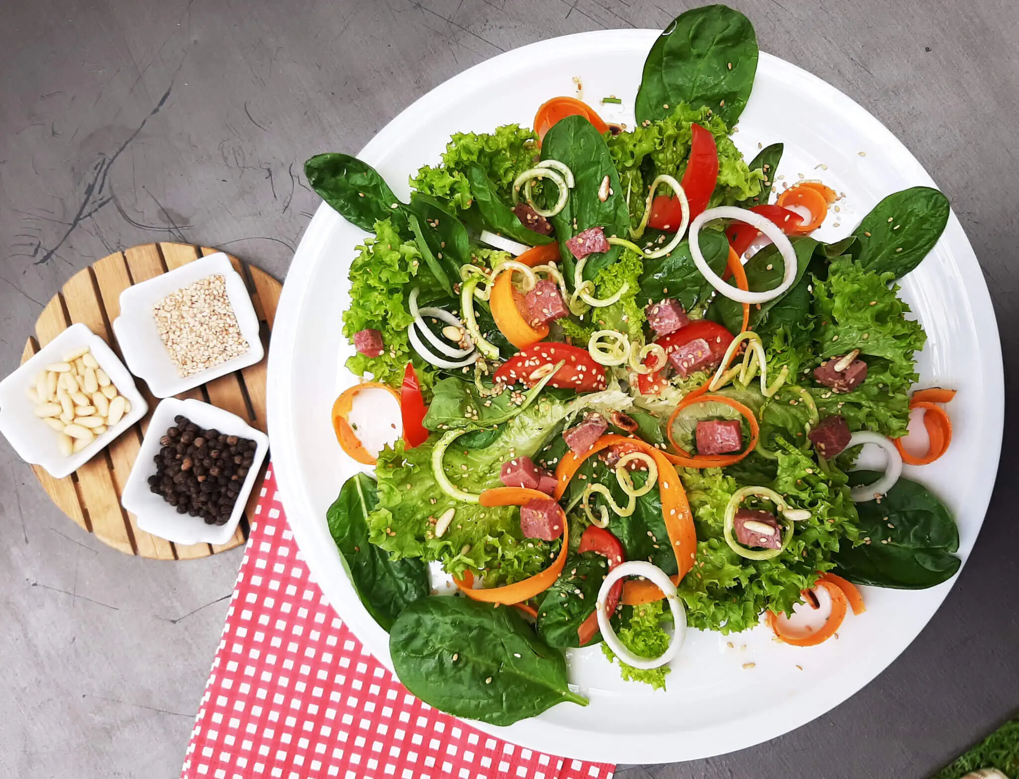 Rispondi subito ai tuoi bisogni: l’insalata veloce che semplifica la spesa Rispondi subito ai tuoi bisogni: l’insalata veloce che semplifica la spesa