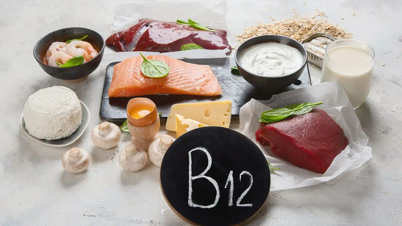 Come prevenire la carenza di vitamina B12 con abitudini alimentari mirate