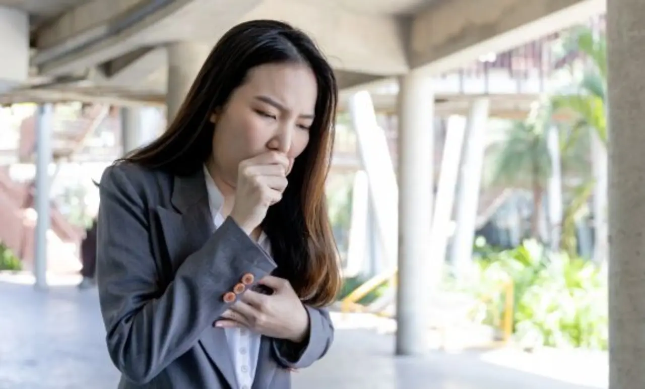 Bronchite: quali sono i rumori respiratori e cosa rivelano sulla salute dei polmoni?