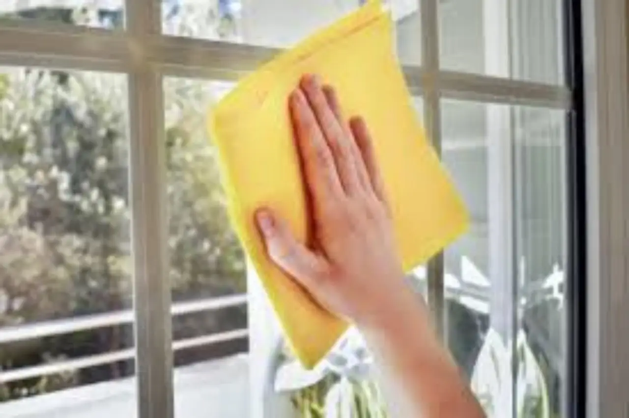 Come organizzare una routine settimanale di pulizia per una casa sempre ordinata: consigli pratici per tutti