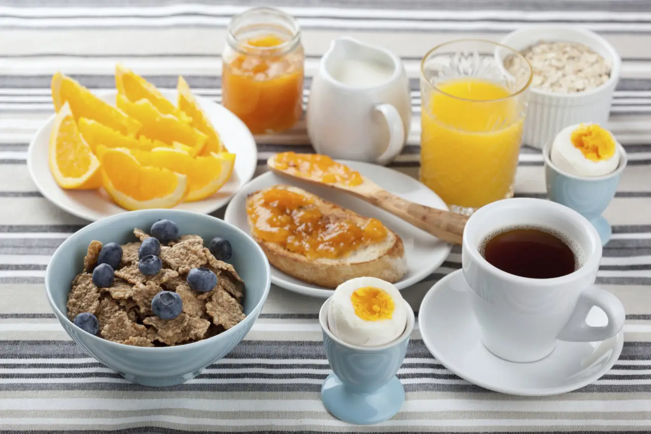 La colazione per chi ha glicemia instabile: 3 combinazioni che aiutano davvero