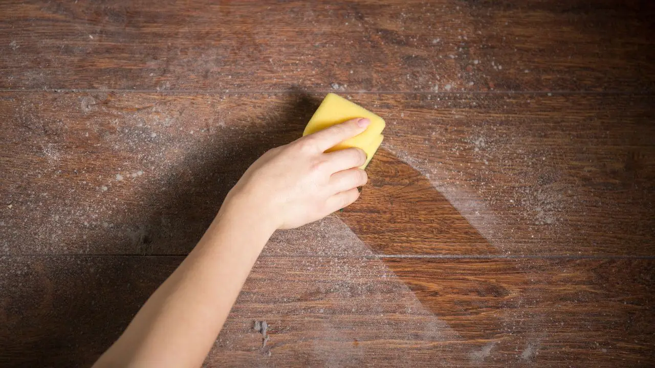 Vuoi superfici lignee splendenti? Ecco la soluzione rapida con ingredienti naturali Vuoi superfici lignee splendenti? Ecco la soluzione rapida con ingredienti naturali
