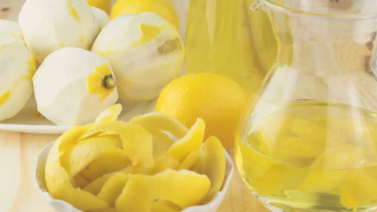 Un trucco di tradizione per ridare vita al legno con solo limone e olio d’oliva Un trucco di tradizione per ridare vita al legno con solo limone e olio d’oliva