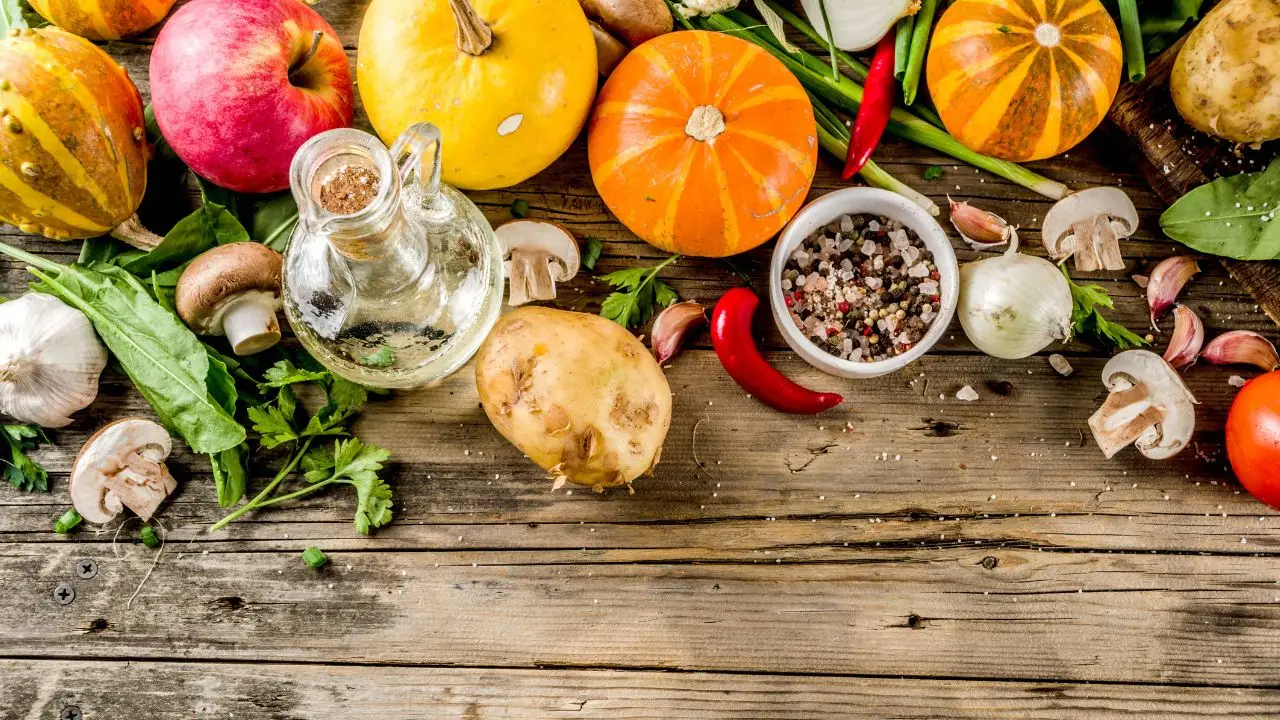 Scopri come far brillare ogni superficie lignea usando solo ingredienti alimentari Scopri come far brillare ogni superficie lignea usando solo ingredienti alimentari