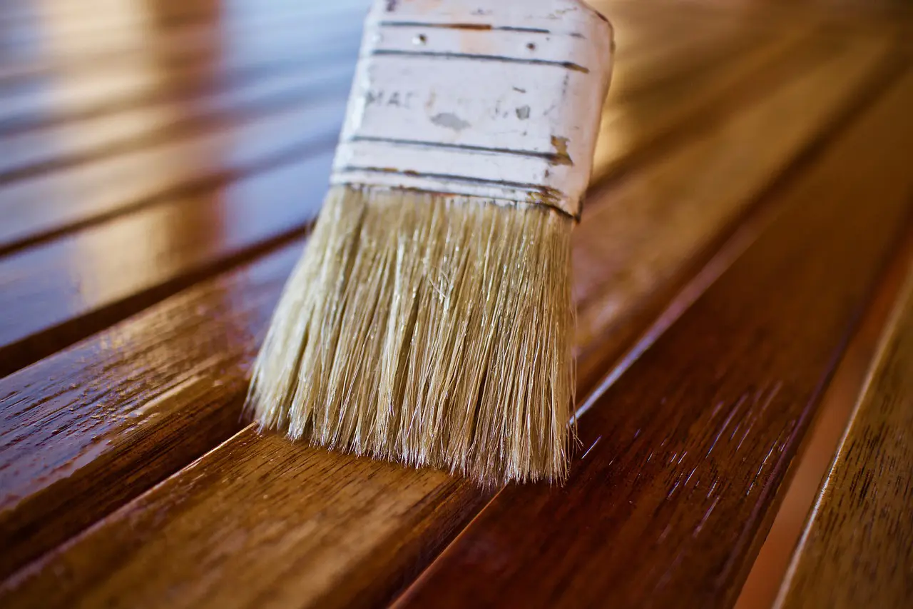 Non credi nei rimedi fai-da-te? Questa soluzione per il legno funziona davvero! Non credi nei rimedi fai-da-te? Questa soluzione per il legno funziona davvero!