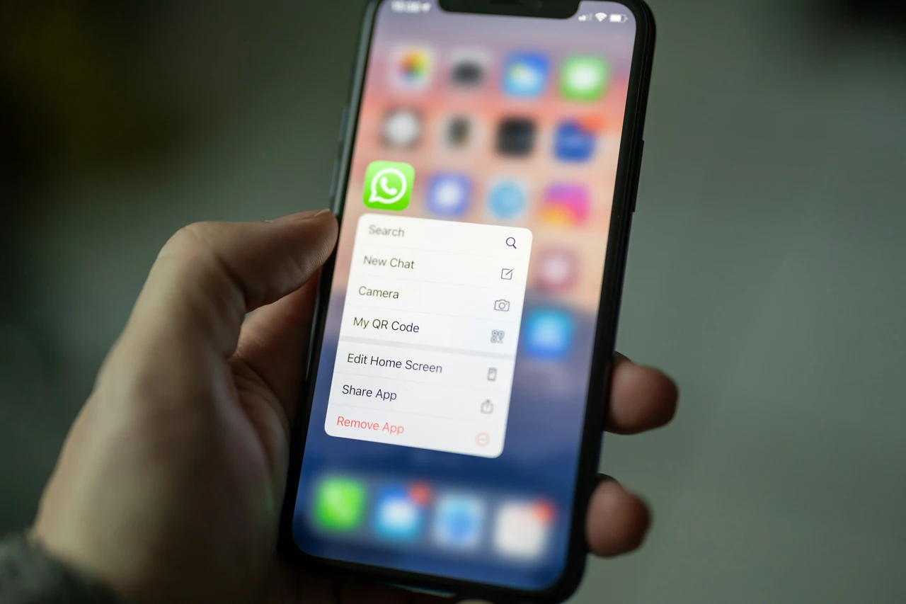 La guida aggiornata per impostare la privacy delle chat di WhatsApp in pochi passaggi La guida aggiornata per impostare la privacy delle chat di WhatsApp in pochi passaggi