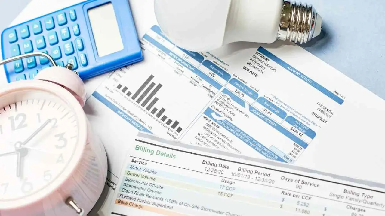 Risparmia subito sulle bollette estive: le 3 abitudini che funzionano davvero Risparmia subito sulle bollette estive: le 3 abitudini che funzionano davvero